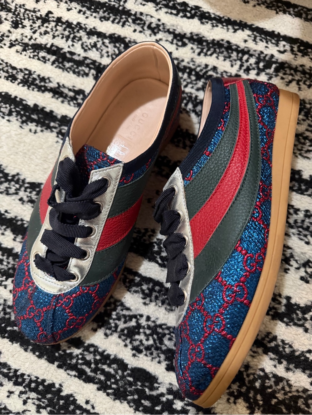 Gucci Women's Blue, Red & Green Low-Top Signature Sneaker
